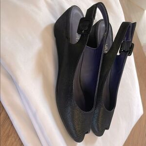 VANELI BLACK SHIMMERY WEDGE SANDALS.   PRETTY SQUARE BUCKLE.   NEW IN BOX